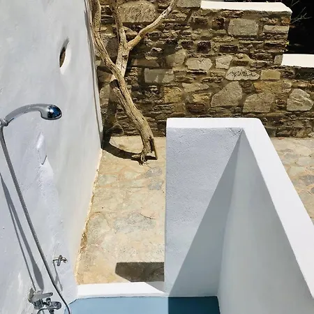 Paros @ Kite Pounda